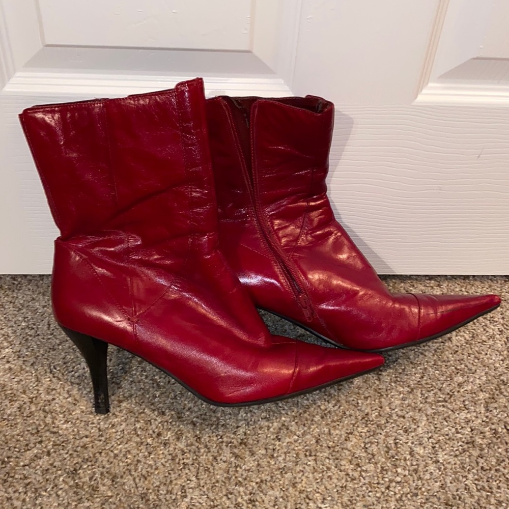 Nine West Stiletto Pointed Toe Botties - Size 11